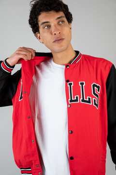 CAMPERA BULLS ROJA - tienda online