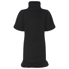 Vestido preto curto com manga bufante e franjas em tricot.