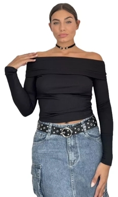 Remera cuello bote hotsell