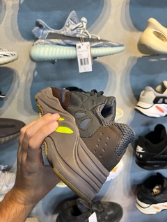 Yeezy 700 V2 Mauve - loja online