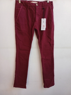 PANTALON CHINO BORDO 12