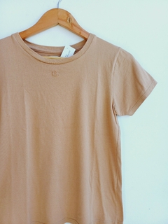 REMERA PAULA BEIGE T1 - comprar online