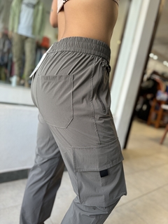 Jogger cargo I-run secado rápido - tienda online