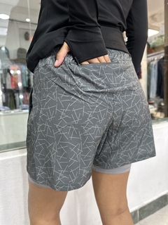 Short con calza unisex tramado