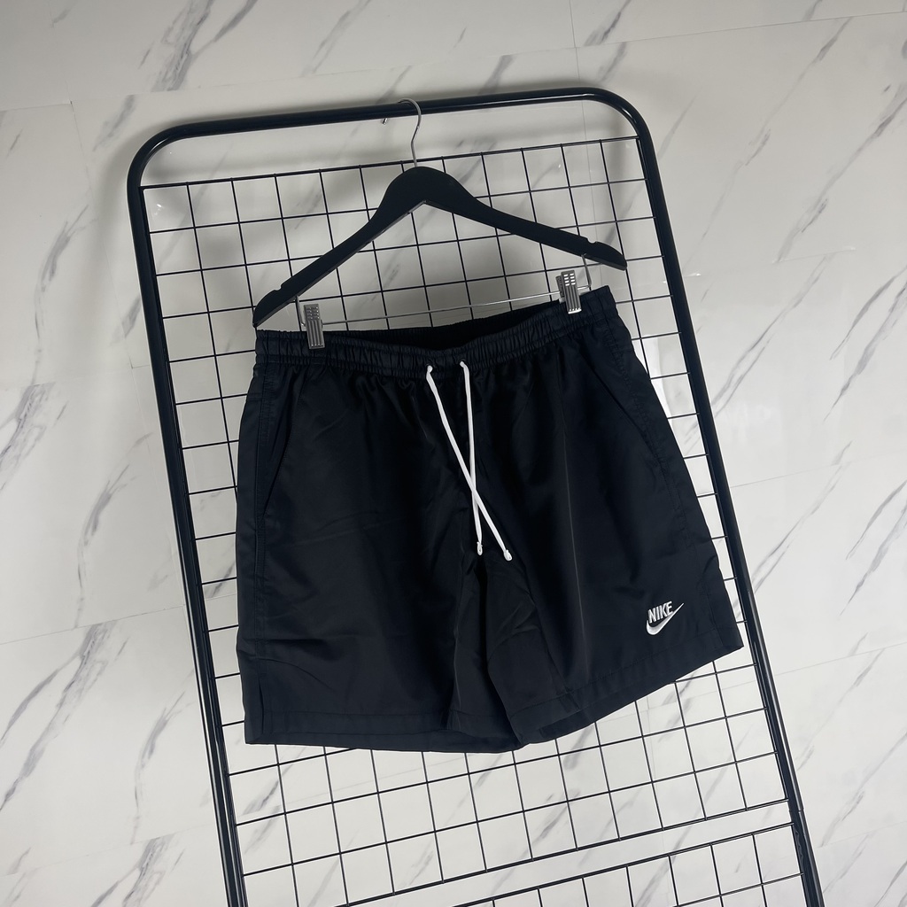 Orange sales shorts nike
