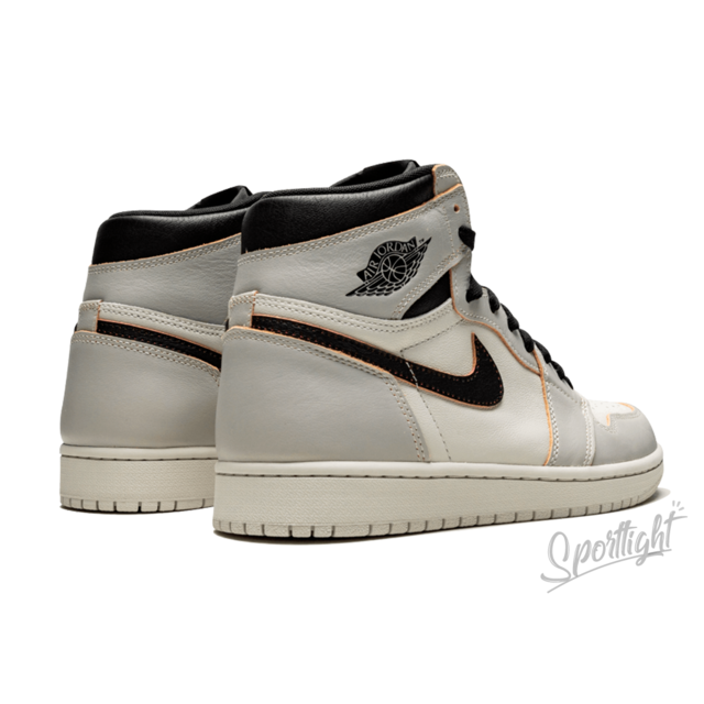 Nike sb jordan 1 retro high og hotsell light bone