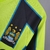 camisa-retrô-retro-manchester-city-sharks-citizens-man-city-away-ii-1998-1999-98-99-modelo-torcedor-fan-verde-fluorescente-preta-guardiola-3