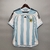 Camisa-seleção-agentina-hermanos-retro-classic-home-i-2006-branca-white-azul-blue-masculina-man-modelo-torcedor-fan-riquelme-messi-crespo-tevez-scaloni-aimar-lucho-sorin-saviola-mascherano-1