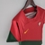 Camisa-seleção-portugal-portuguesa-i-home-2022-vermelha-red-feminina-woman-modelo-fan-torcedor-cristiano-ronaldo-cr7-bruno-fernandes-joão-felix-bernardo-silva-ruben-neves-pepe-2