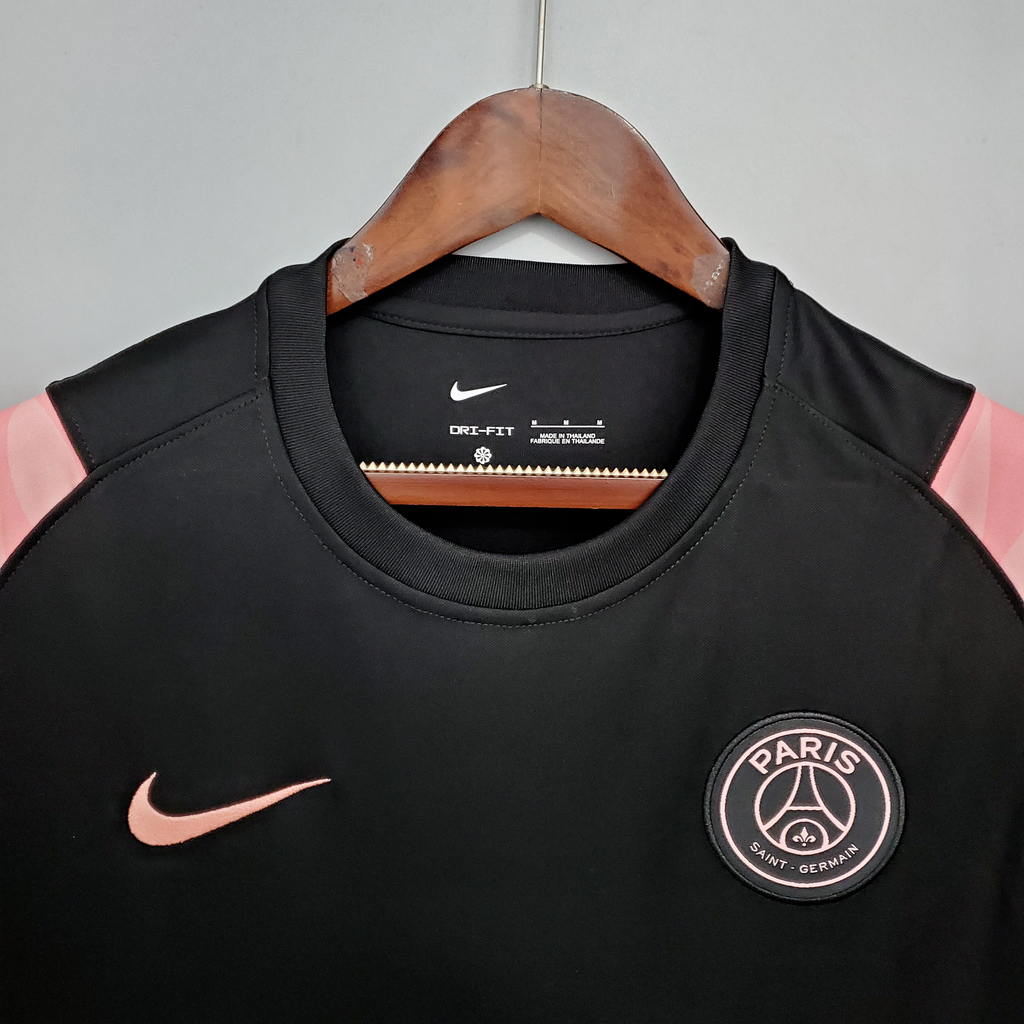 Camisa Paris Saint-Germain Treino 21/22 - Masculina - Modelo Torcedor -  Preta e Rosa