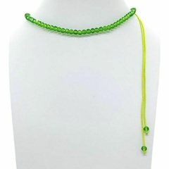 Choker Amaea de Cristal Facetado Verde Transparente em Macramê de 4mm 