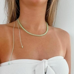 Choker Amaea de Cristal Facetado Verde Abacate em Macramê de 4mm