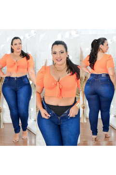 CALÇA JEANS LÚCIA CINTURA DESFIADA COM CINTA MODELADORA - comprar online