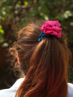 Xuxinha/ scrunchie com rosa “princess” - comprar online