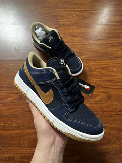 Sb Dunk Low Trd / Azul e Marrom na internet