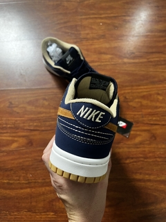 Sb Dunk Low Trd / Azul e Marrom