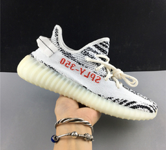 Tênis Yeezy importado 10/15 dias na internet