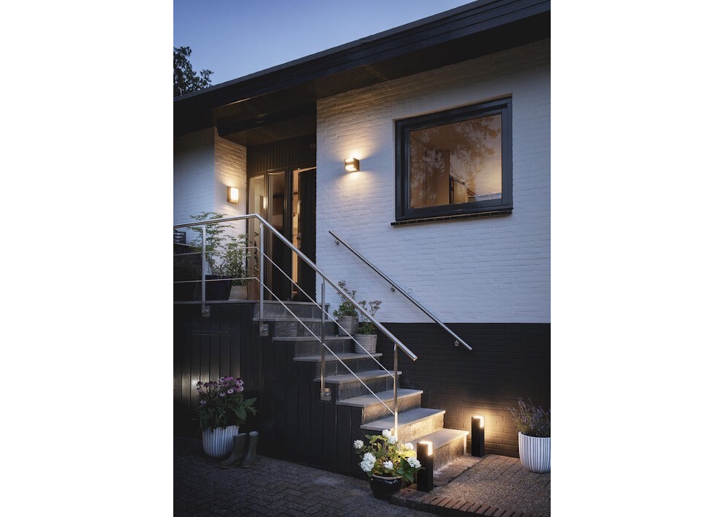 Philips Hue Fuzo Regular White LED Smart Outdoor Wall Light | Luminária de Parede | Compatível com a Alexa, Apple Homekit & Google Assistant | Requer Hue Bridge on internet