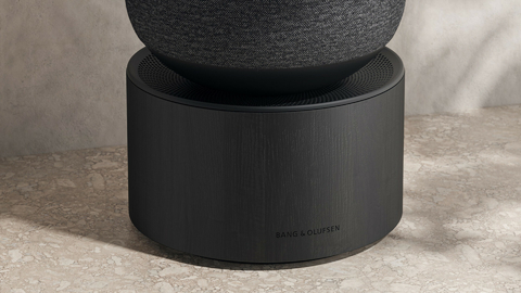 Bang & Olufsen Beosound Balance, Black Oak , Wireless Smart 360º Speaker, Poderoso Som de 850W , Recomendado para áreas de 10m² até 80m²