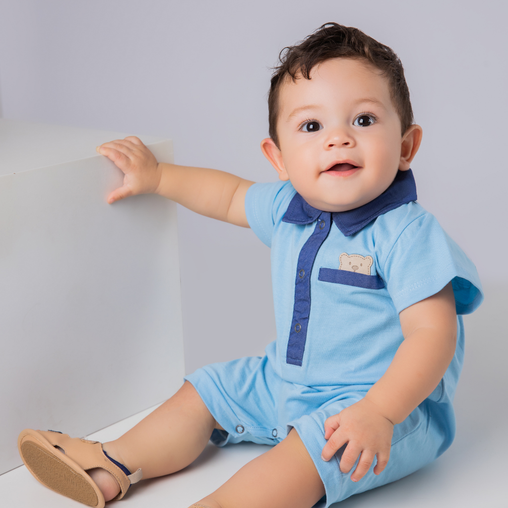 Polo de niña sale