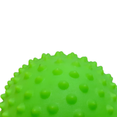 PELOTA INFLABLE CON PINCHES 9 CM - tienda online