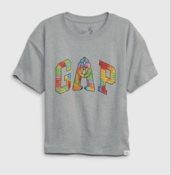 Camiseta manga curta GAP - Logo Colorido
