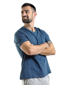 CAMISETA BASIC MASCULINA - PETRÓLEO