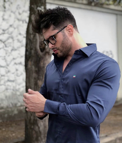 Camisa Social ML Masculina EC Company Acetinado Azul Lisa na internet