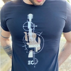 Camiseta Masculina EC Company Violão Artistico - comprar online