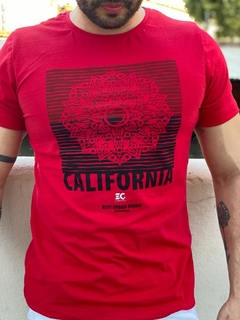 Camiseta Masculina EC Company California Vermelha - comprar online