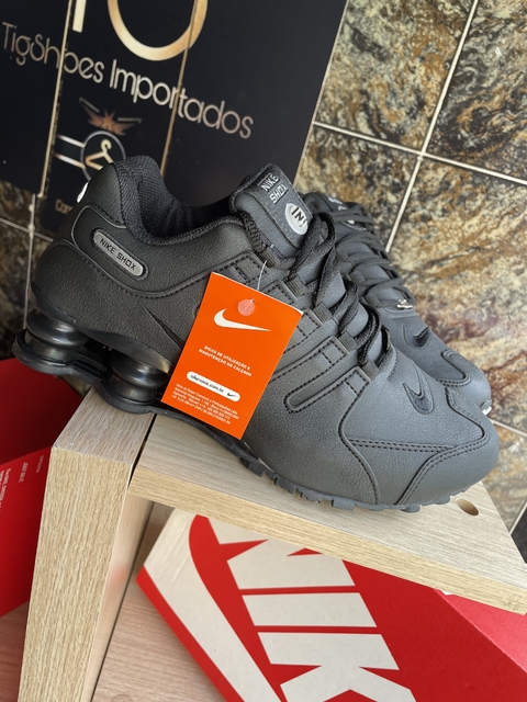 Nike shox 2025 rivalry homme cyan