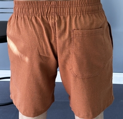 SHORT LINHO MAURICINHO MARROM - comprar online