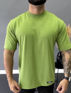 CAMISETA BÁSICA OVERSIZED VERDE