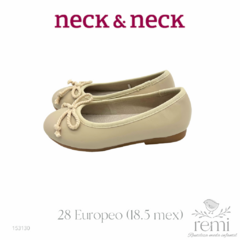 Zapato bailarina color beige claro 28 Europeo (18.5 mexicano) Neck & Neck