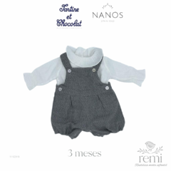 Conjunto peto gris con camisa de manta de cielo blanca 3 meses Nanos y Tartine et Chocolat