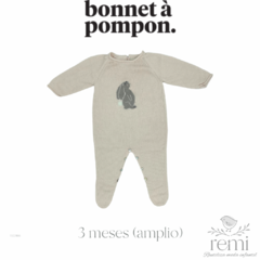 Pelele rosa pálido con conejo 3 meses (amplio) Bonnet a Pompon