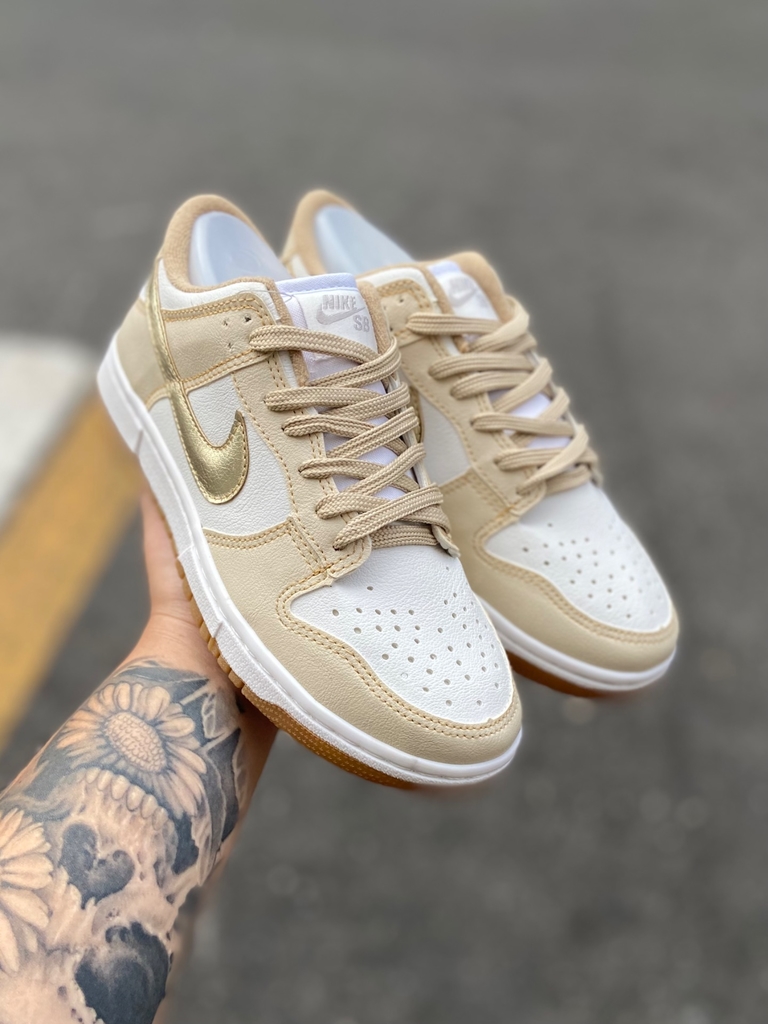 Nike sb best sale dourado