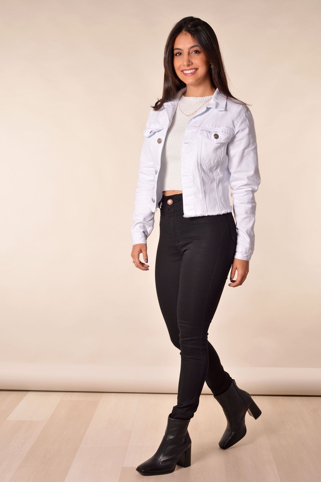 Jaqueta Feminina Sarja Branca - Strategia Jeans