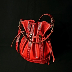 Bolso/Bandolera de cuero modelo Carmel. Color rojo. - online store