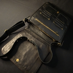 Imagen de Morral de cuero grande Modelo Blinders premium. - (copia)