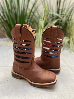 BOTA TEXANA BORDADO AMERICANA COURO MARROM SOLADO JUMP