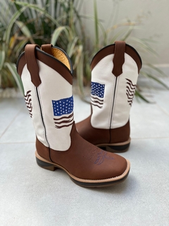 BOTA TEXANA BORDADO AMERICANA ARRANHADA COURO BRANCO E MARROM SOLADO JUMP