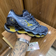 Mizuno wave prophecy 7 cinza dourado