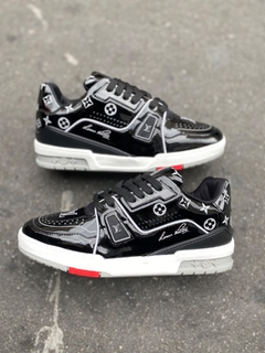 Tenis brilhante preto 2025
