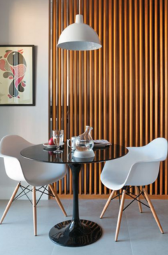 Mesa Comedor Redonda Tulip Negra Importada Pata de Aluminio - Muebles de diseño | Gift Collection