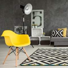 Sillón Eames Amarillo Pata Madera - comprar online