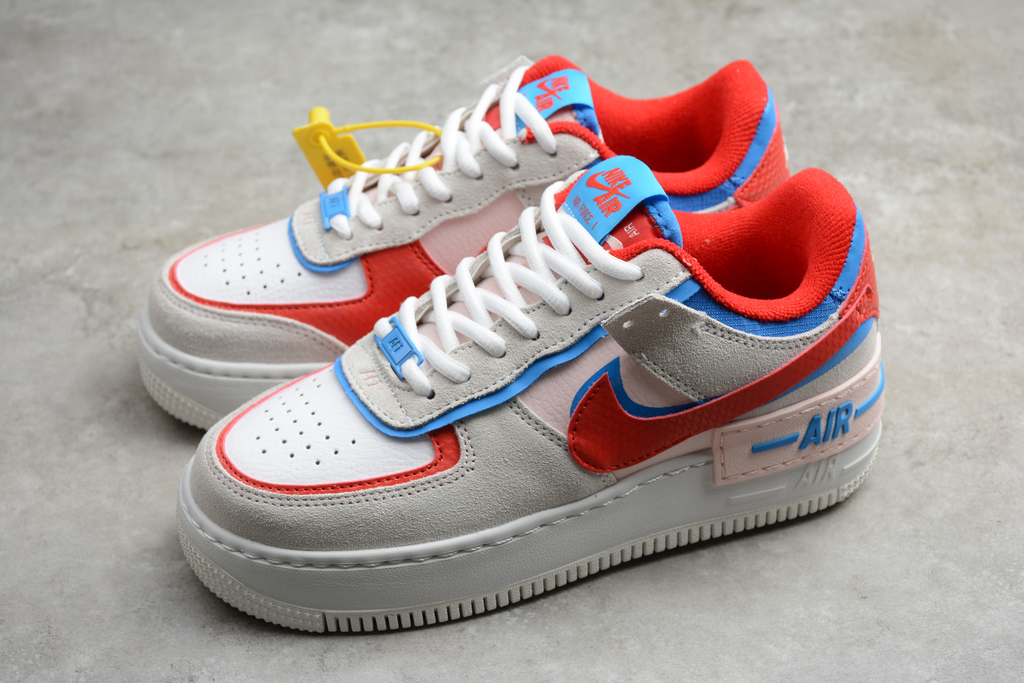 TENIS NIKE AIR FORCE W AF1 SHADOW WHITE RED BLUE