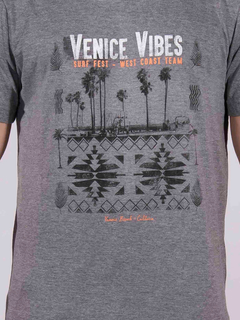 REMERA VENICE VIBES - comprar online