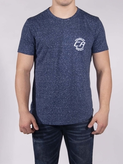 REMERA SLIM FIT CON TEXTURA