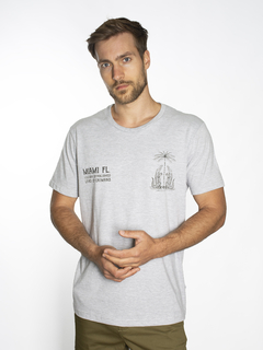 REMERA DOS ESTAMPAS - comprar online